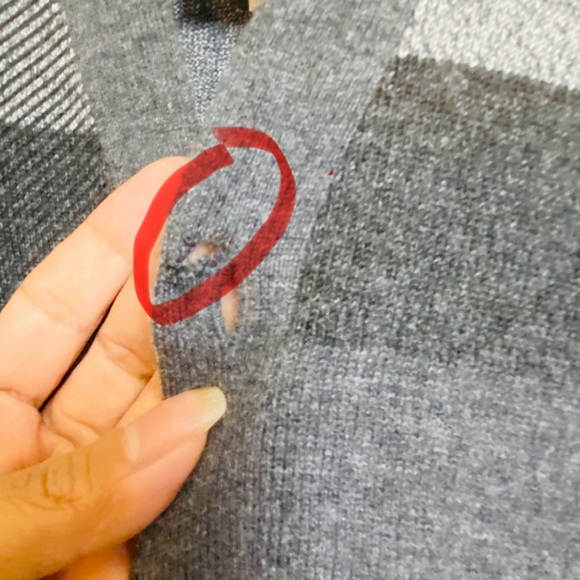 ‼️ AUTHENTIC ‼️ BURBERRY - Picture 4 of 6